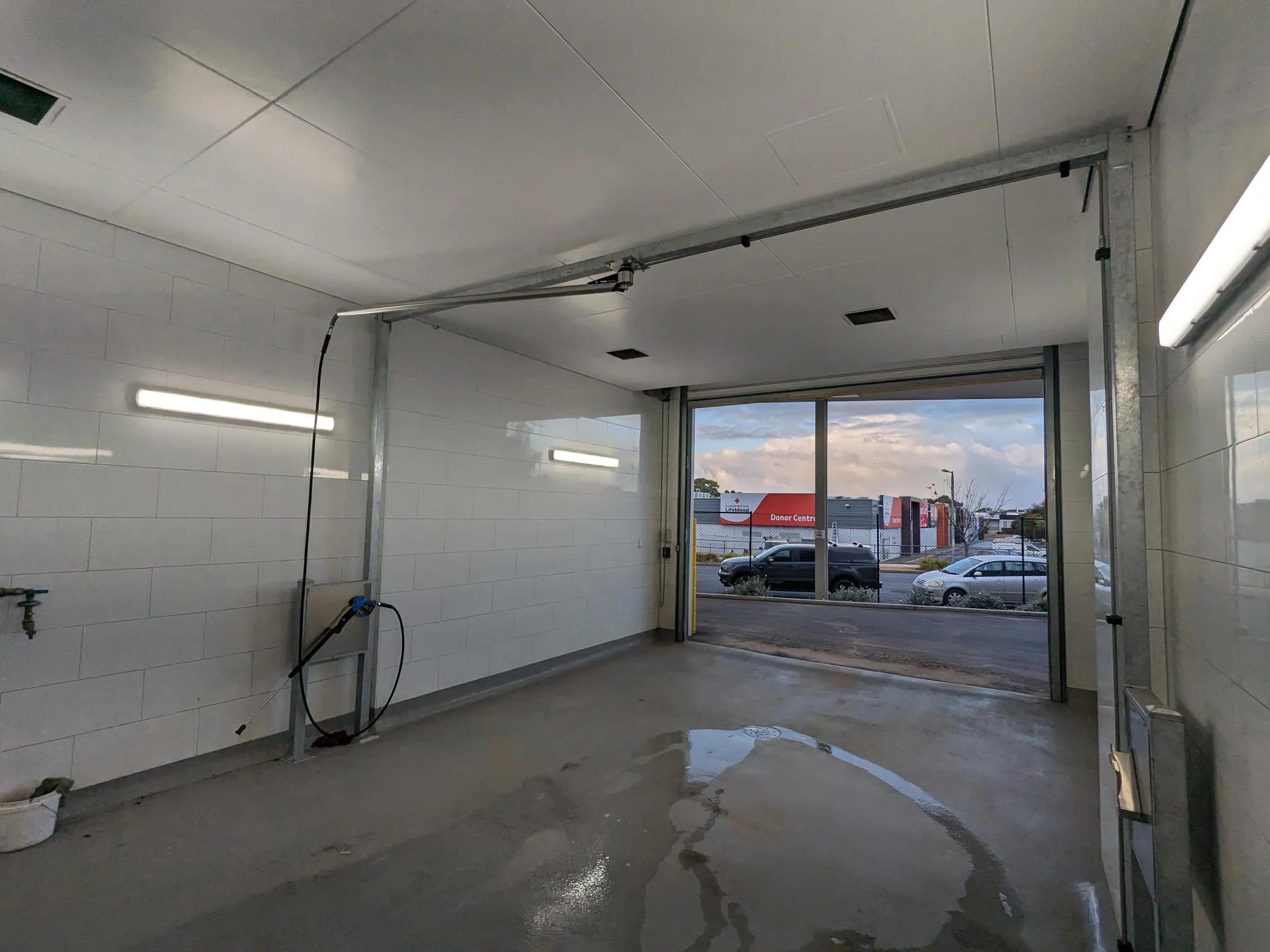 car wash bay_1